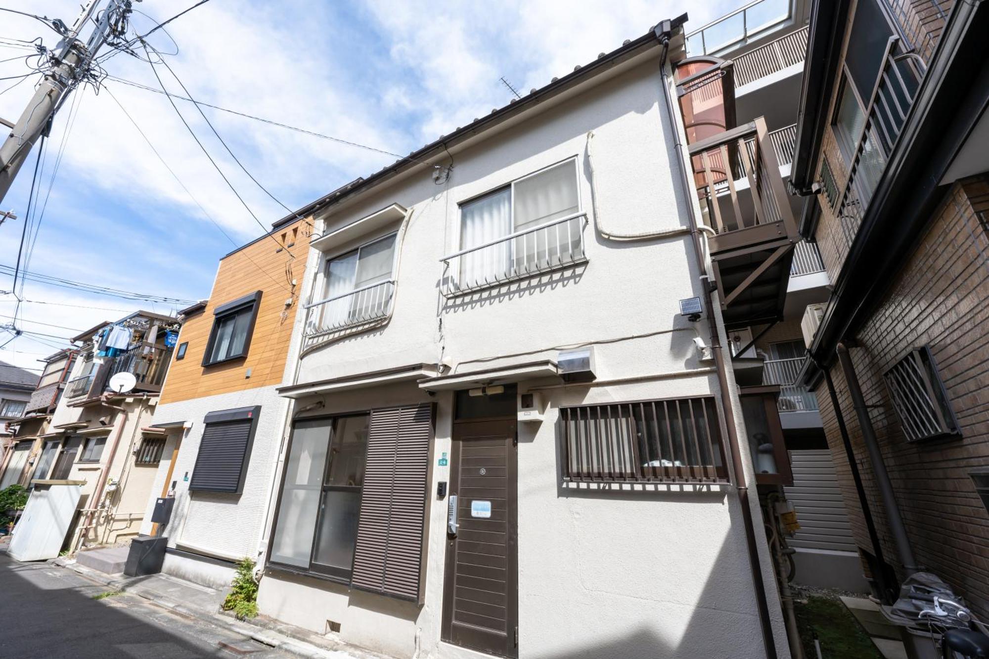 一棟貸切宿, 東京一之江ハウス6名定員, 秋葉原19分,新宿30分,Wifi有, ディズニータクシー20分3000円,駐車場ありません Tokió Kültér fotó